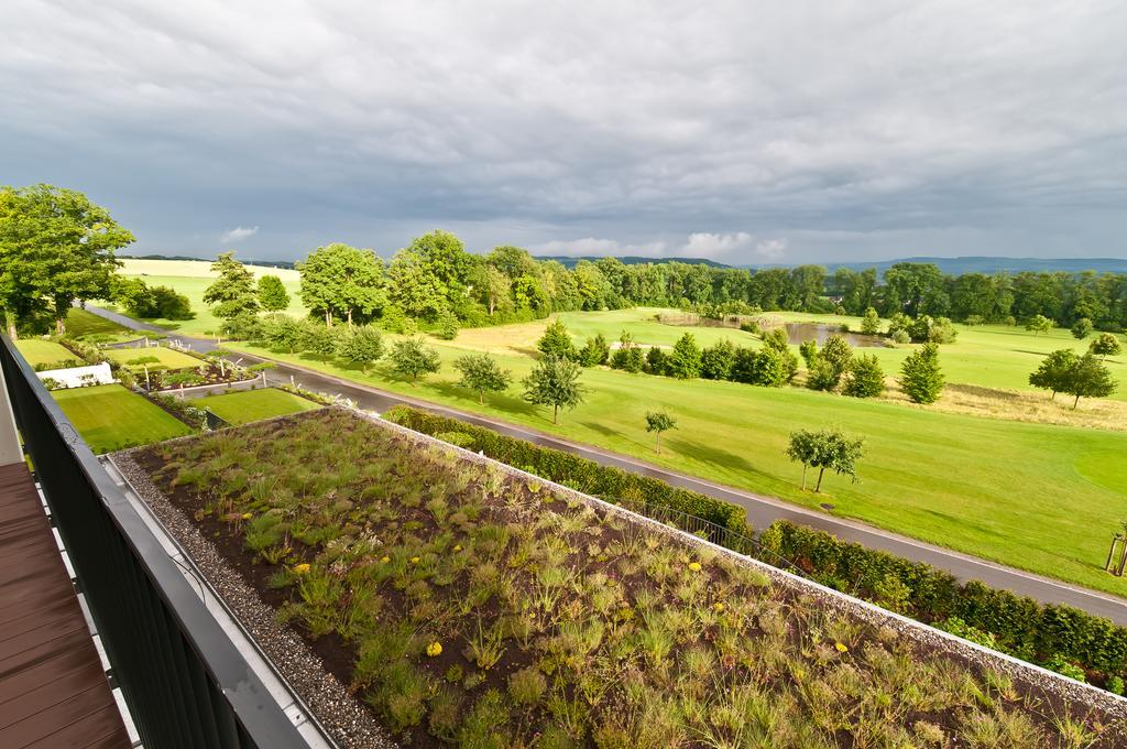 Small Luxury Hotel Wellnesshotel Golfpanorama Lipperswil Exterior photo