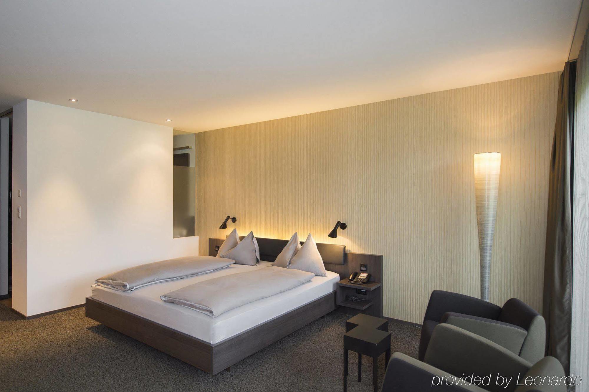 Small Luxury Hotel Wellnesshotel Golfpanorama Lipperswil Exterior photo