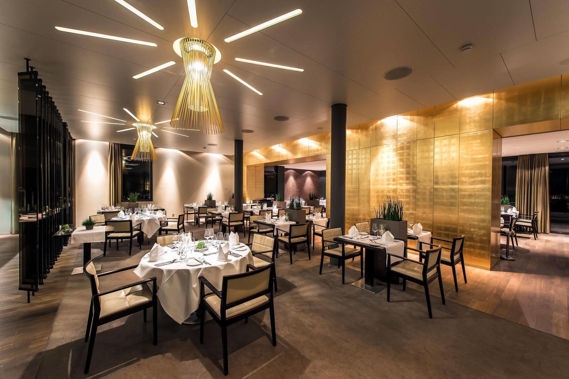 Small Luxury Hotel Wellnesshotel Golfpanorama Lipperswil Exterior photo